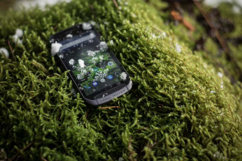 Illustration for article titled Land Rover Has A Smartphone Now For Your Extreme Outdoor #Brand Life